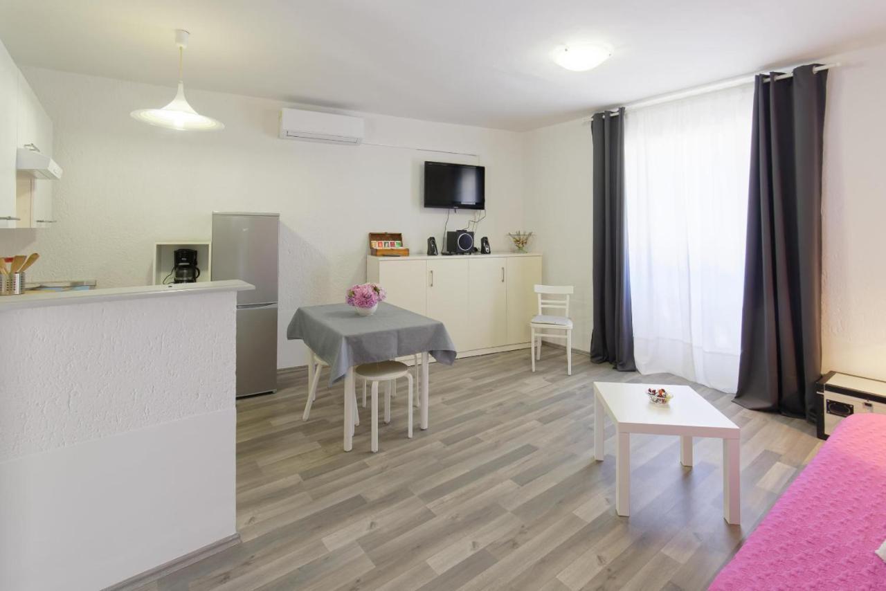 Apartment Anja Poreč Exterior foto